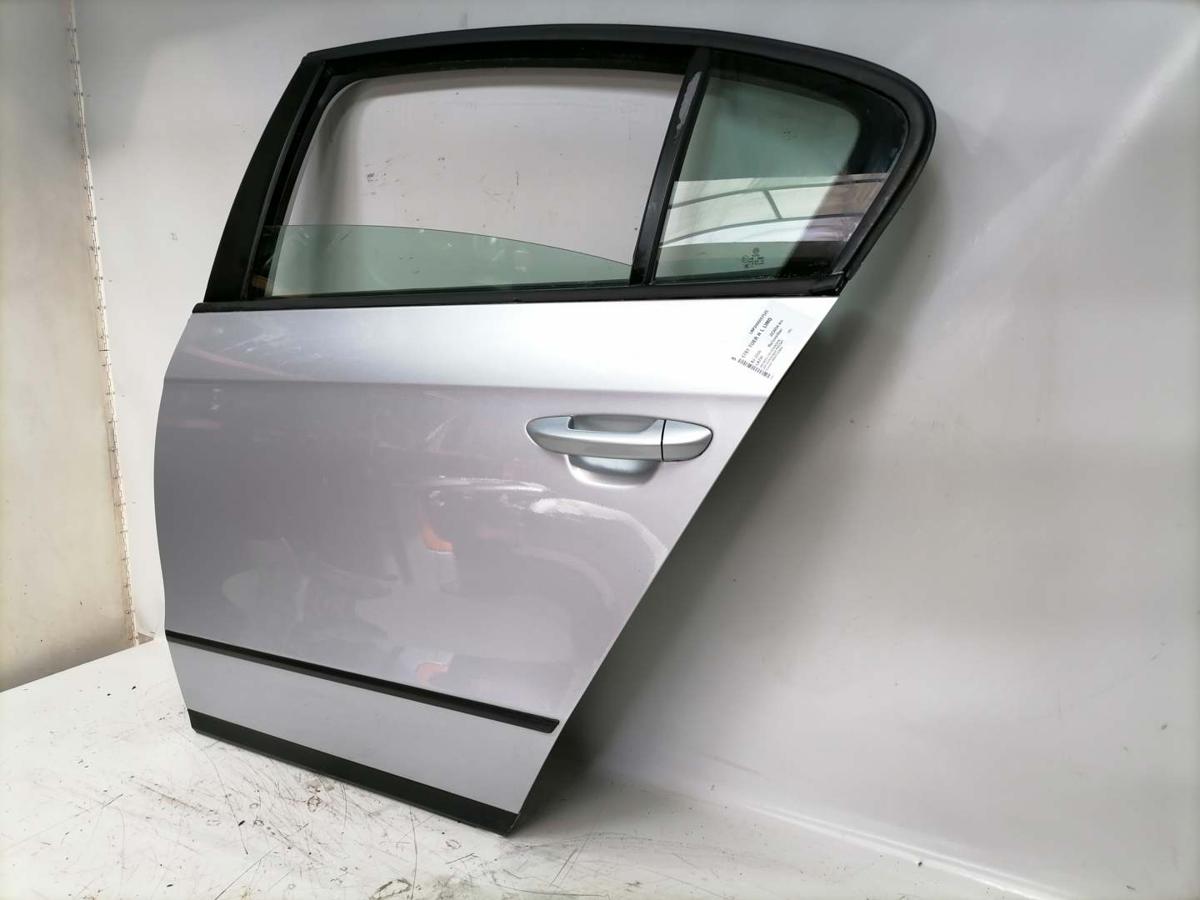 VW Passat 3C B6 original Tür hinten links LA7W Reflexsilber Limousine Bj.2006